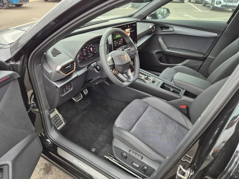 Cupra Formentor VZ* ABT* DISTR* MEMORY* KEYLESS* CAM* , снимка 5 - Автомобили и джипове - 52749203