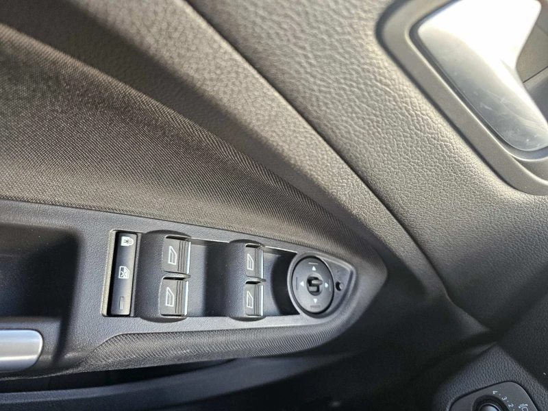 Ford Grand C-Max 1.5 dCi 120 hp, снимка 11 - Автомобили и джипове - 53028324