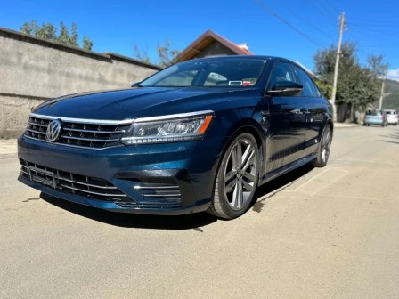 VW Passat R-Line, снимка 1 - Автомобили и джипове - 47674746