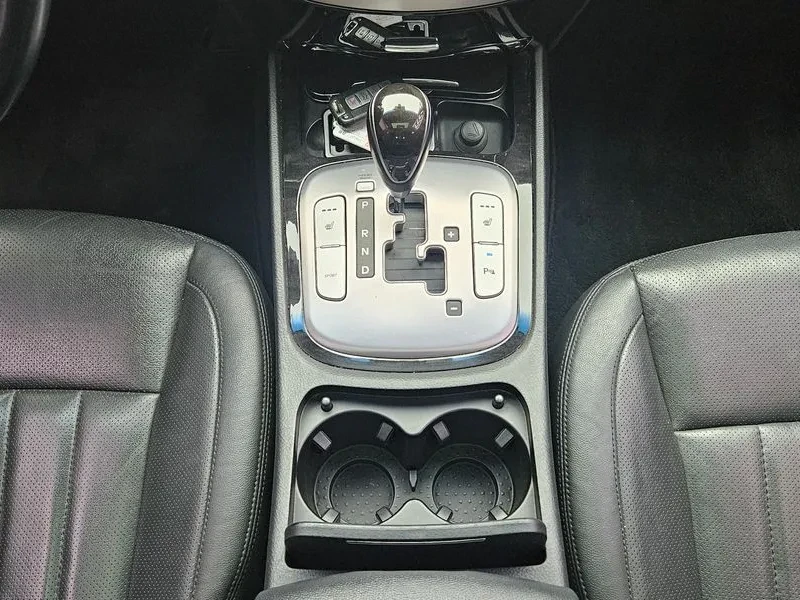 Hyundai Genesis 3.3, снимка 12 - Автомобили и джипове - 54618099