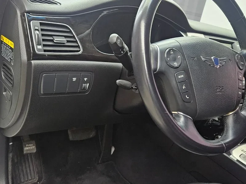Hyundai Genesis 3.3, снимка 14 - Автомобили и джипове - 54618099