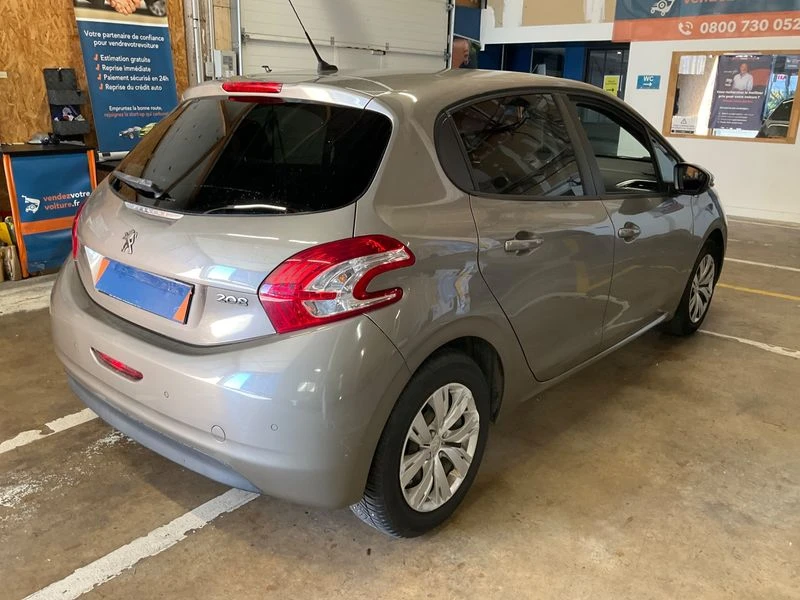 Peugeot 208 208 1.2 PureTech Style, снимка 2 - Автомобили и джипове - 55387543
