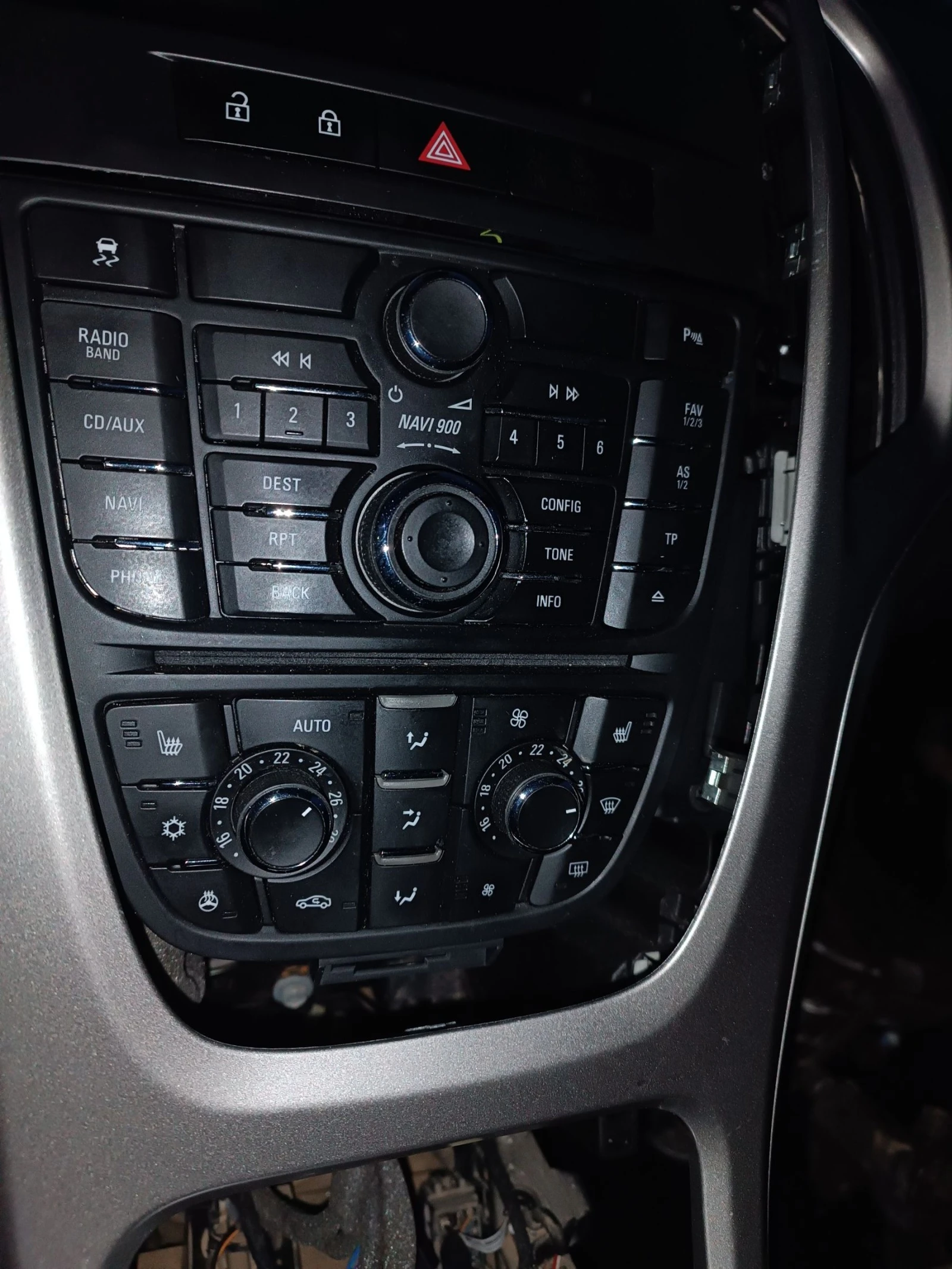 Opel Astra 2.0 cdti, снимка 17 - Автомобили и джипове - 52716921