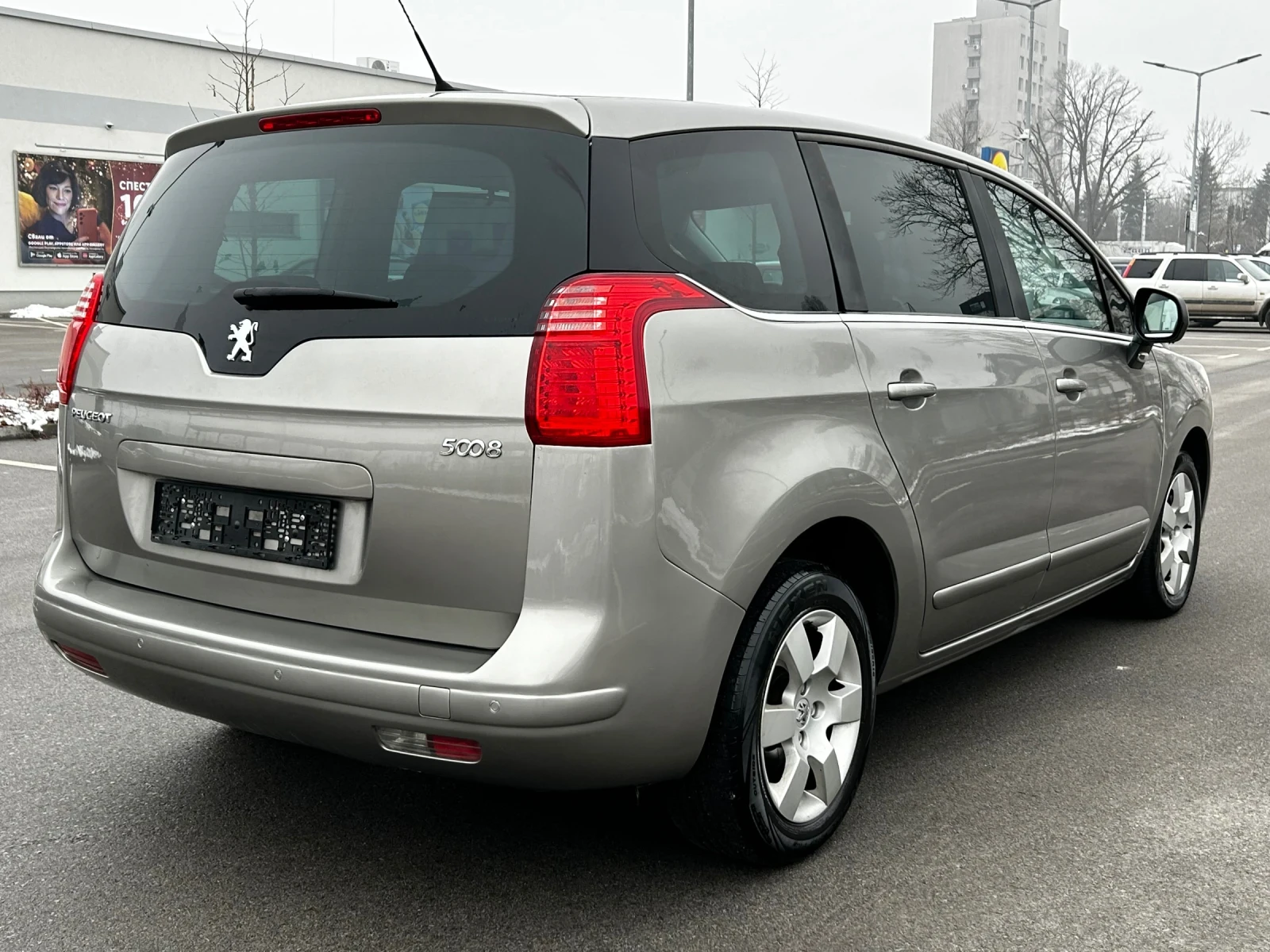 Peugeot 5008 1.6/Panorama/Avotmat/7места/ - изображение 4