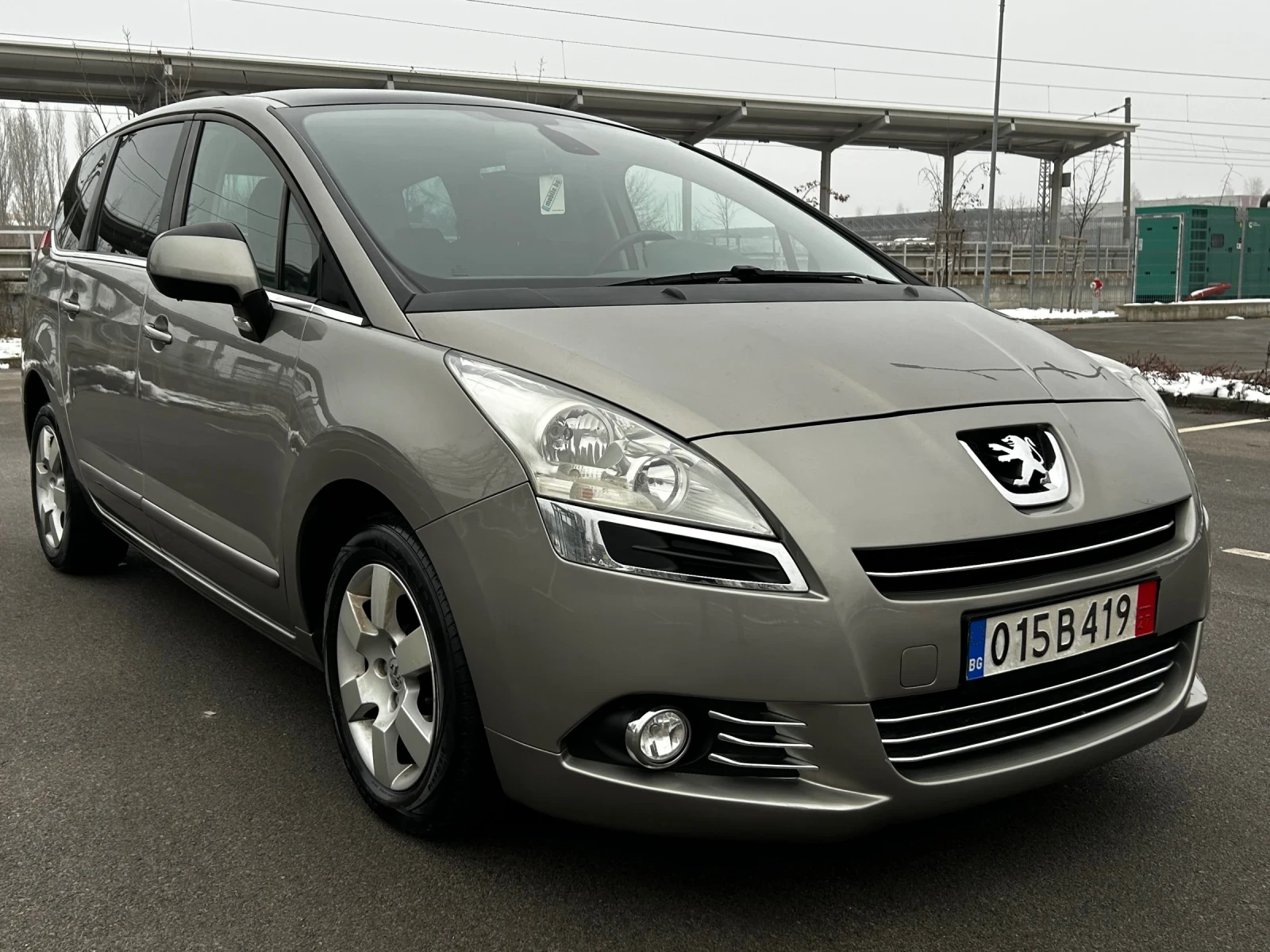 Peugeot 5008 1.6/Panorama/Avotmat/7места/ - изображение 3