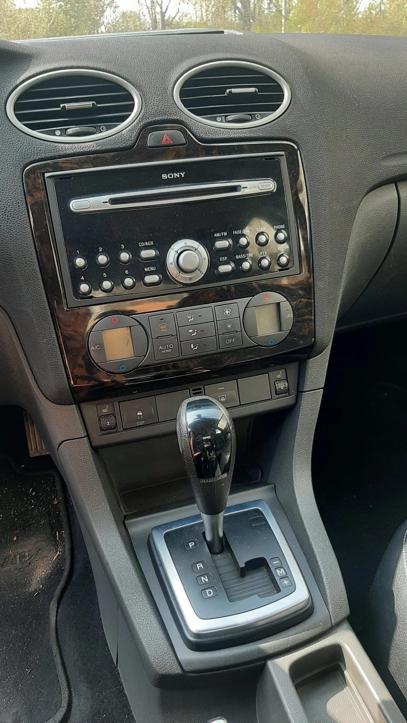 Ford Focus 2.0 145 к.с. автомат на газ - изображение 7