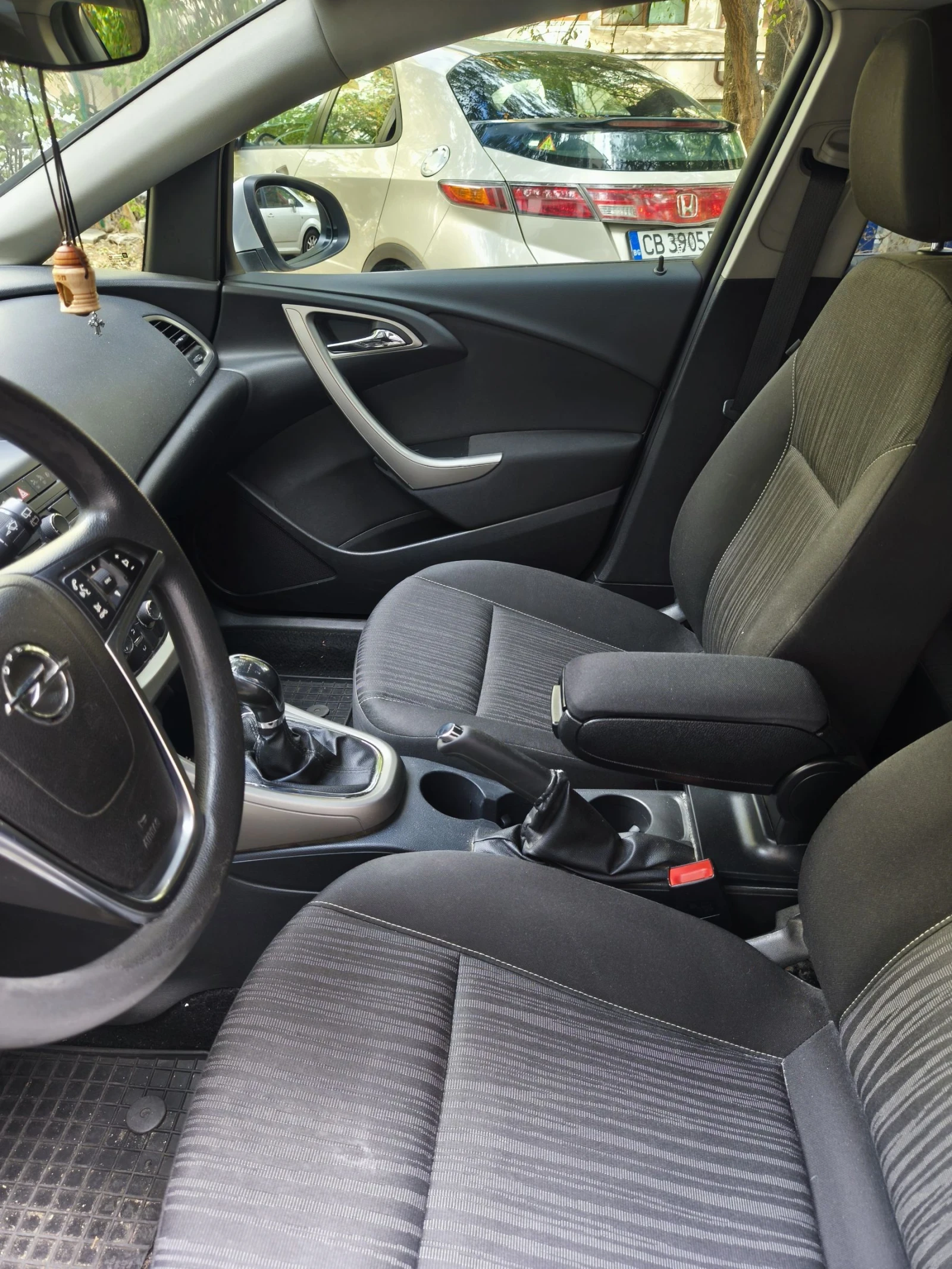 Opel Astra Sports Tourer - изображение 4