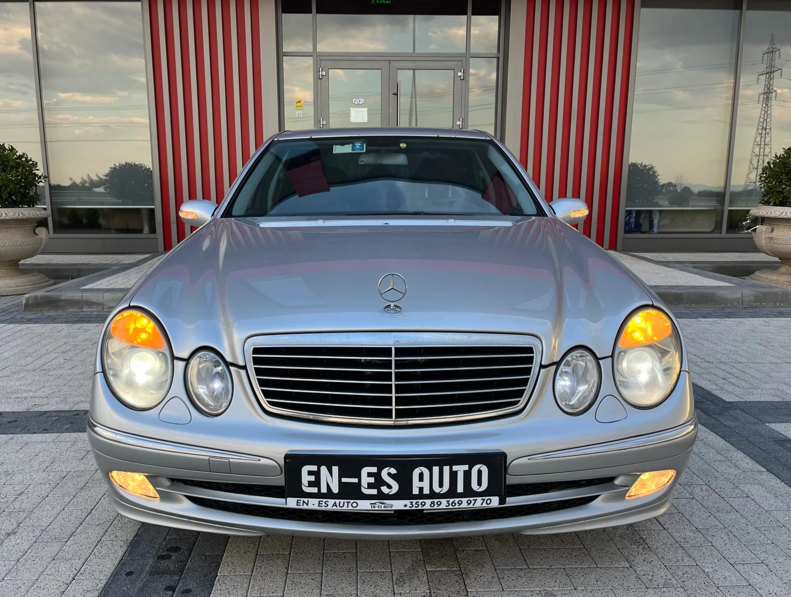 Mercedes-Benz E 220 Avantgarde  - изображение 2