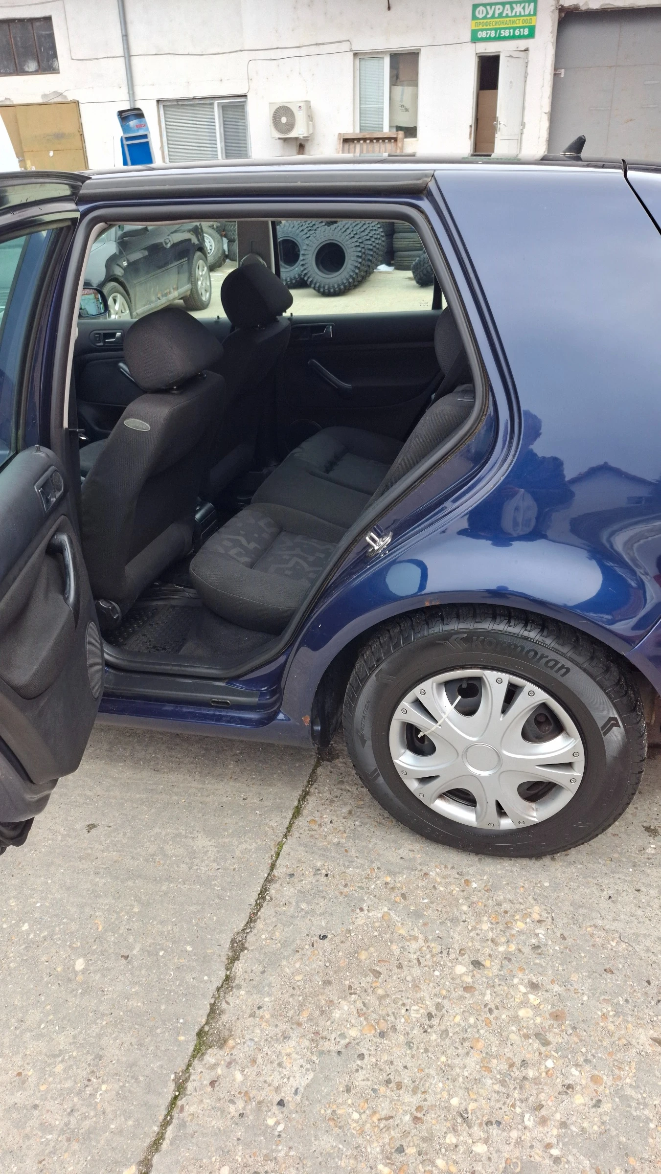 VW Golf  4,  2000 . 1.6i      | Mobile.bg   12