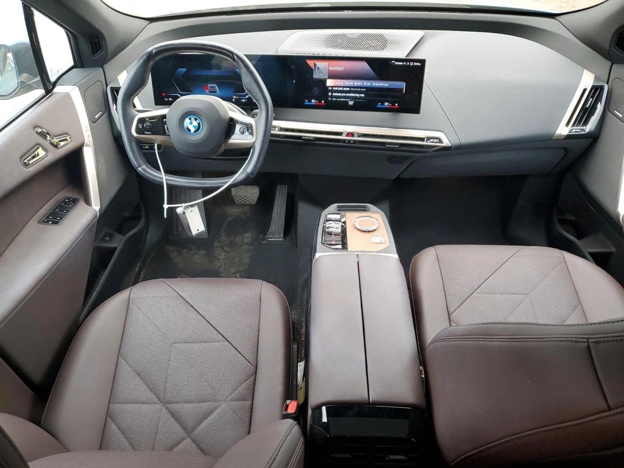 BMW iX XDRIVE50 - изображение 8