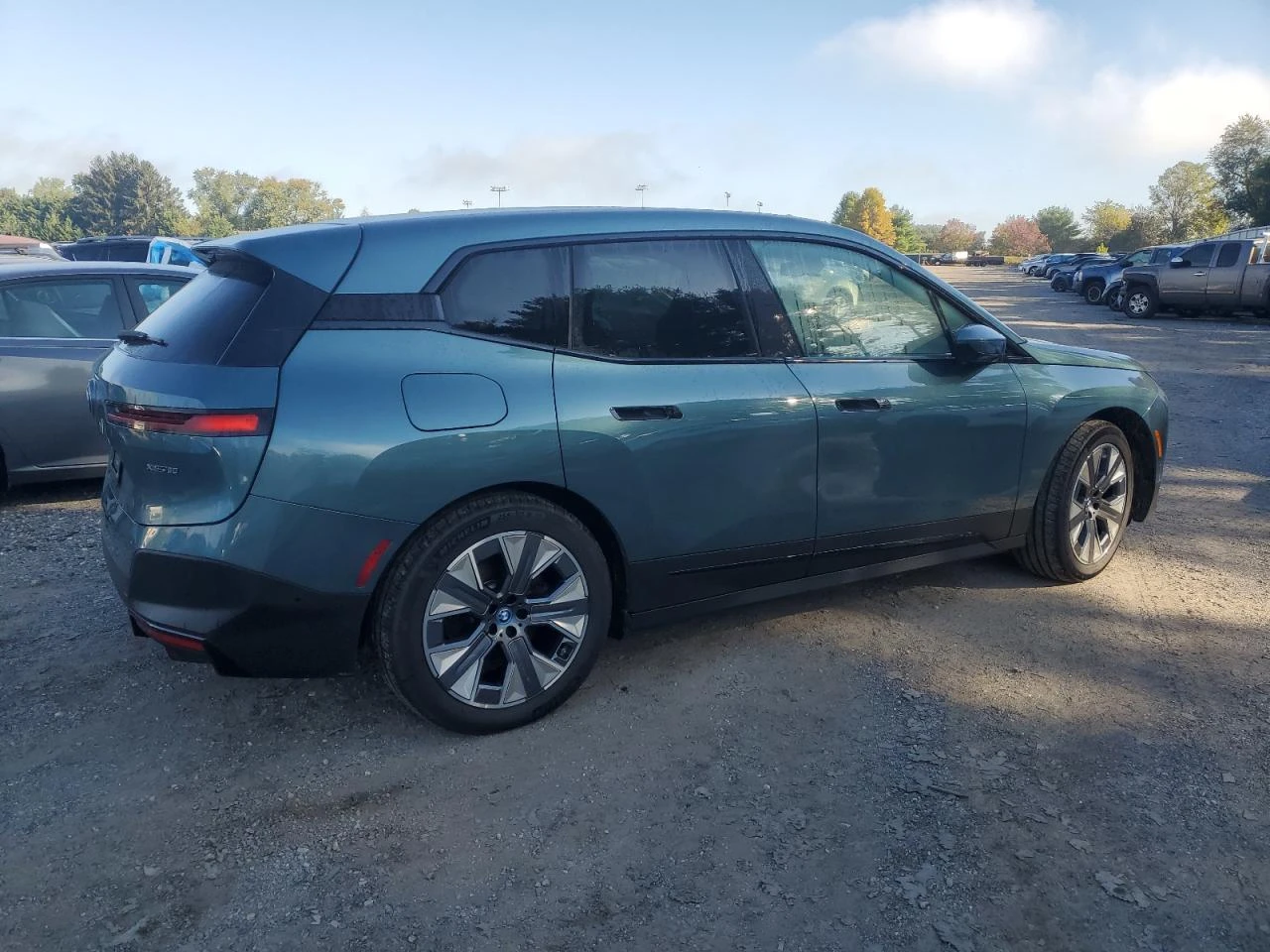 BMW iX XDRIVE50 - изображение 3