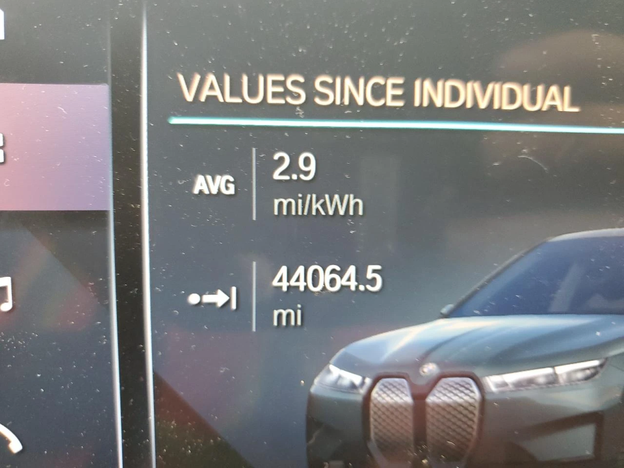 BMW iX XDRIVE50 - изображение 9