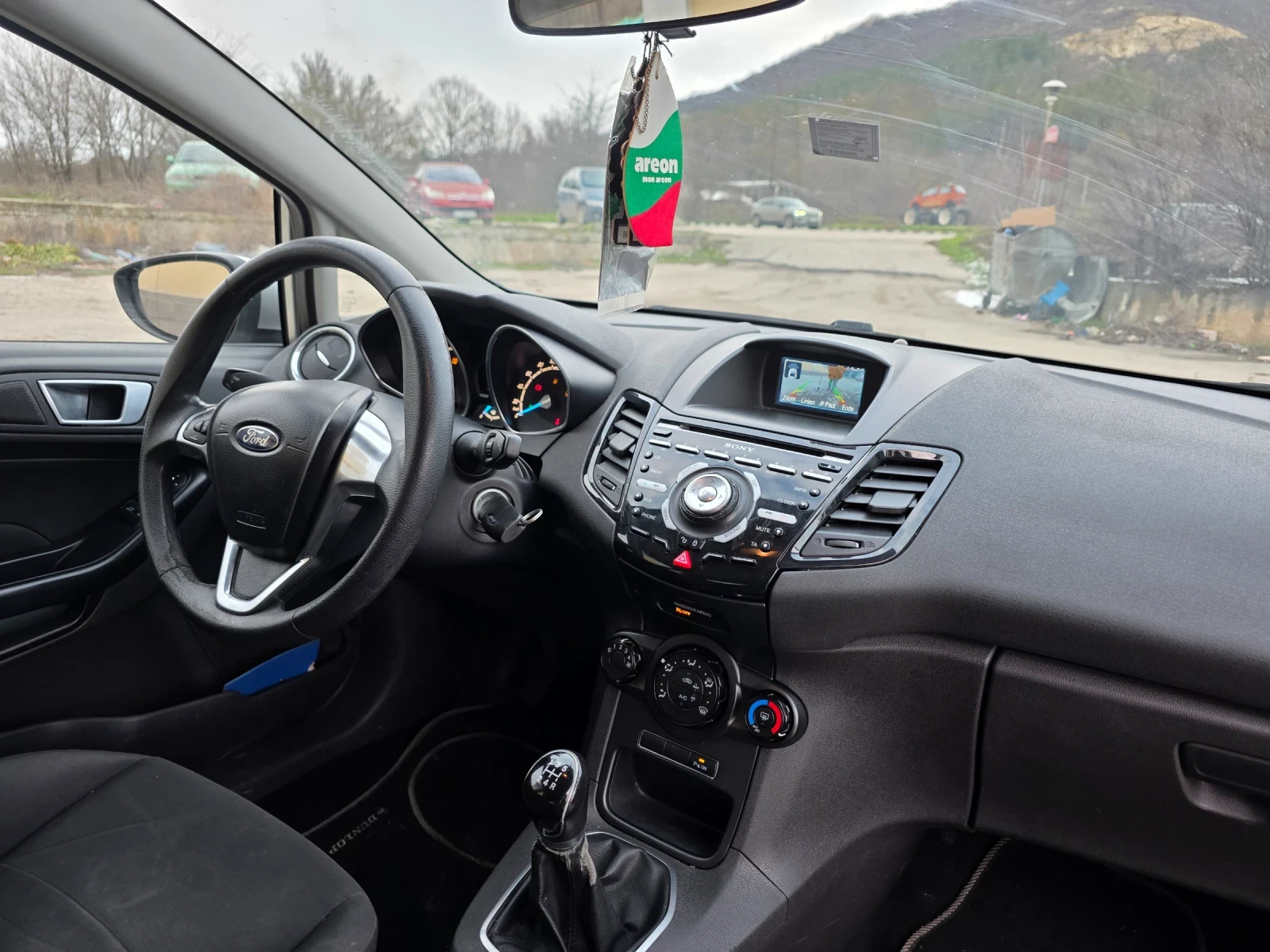 Ford Fiesta d= СЕРВИЗНА ИСТОРИЯ= КАМЕРА= BLUETOOTH=  - изображение 5