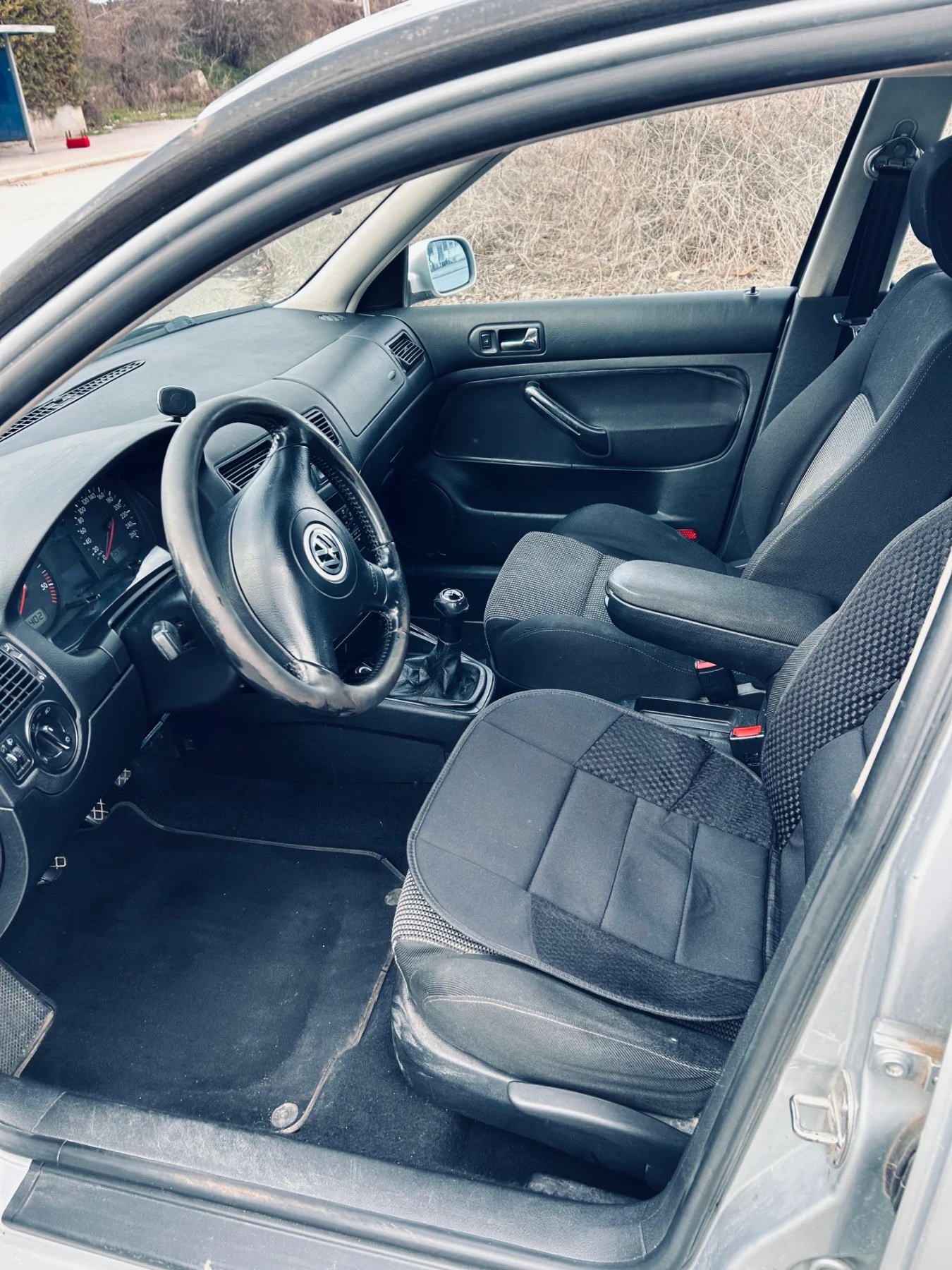 VW Golf, снимка 7 - Автомобили и джипове - 53760015