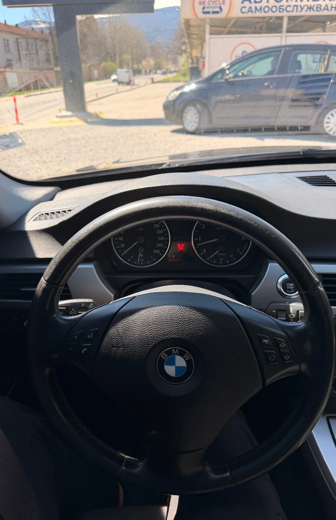 BMW 318, снимка 9 - Автомобили и джипове - 54139123
