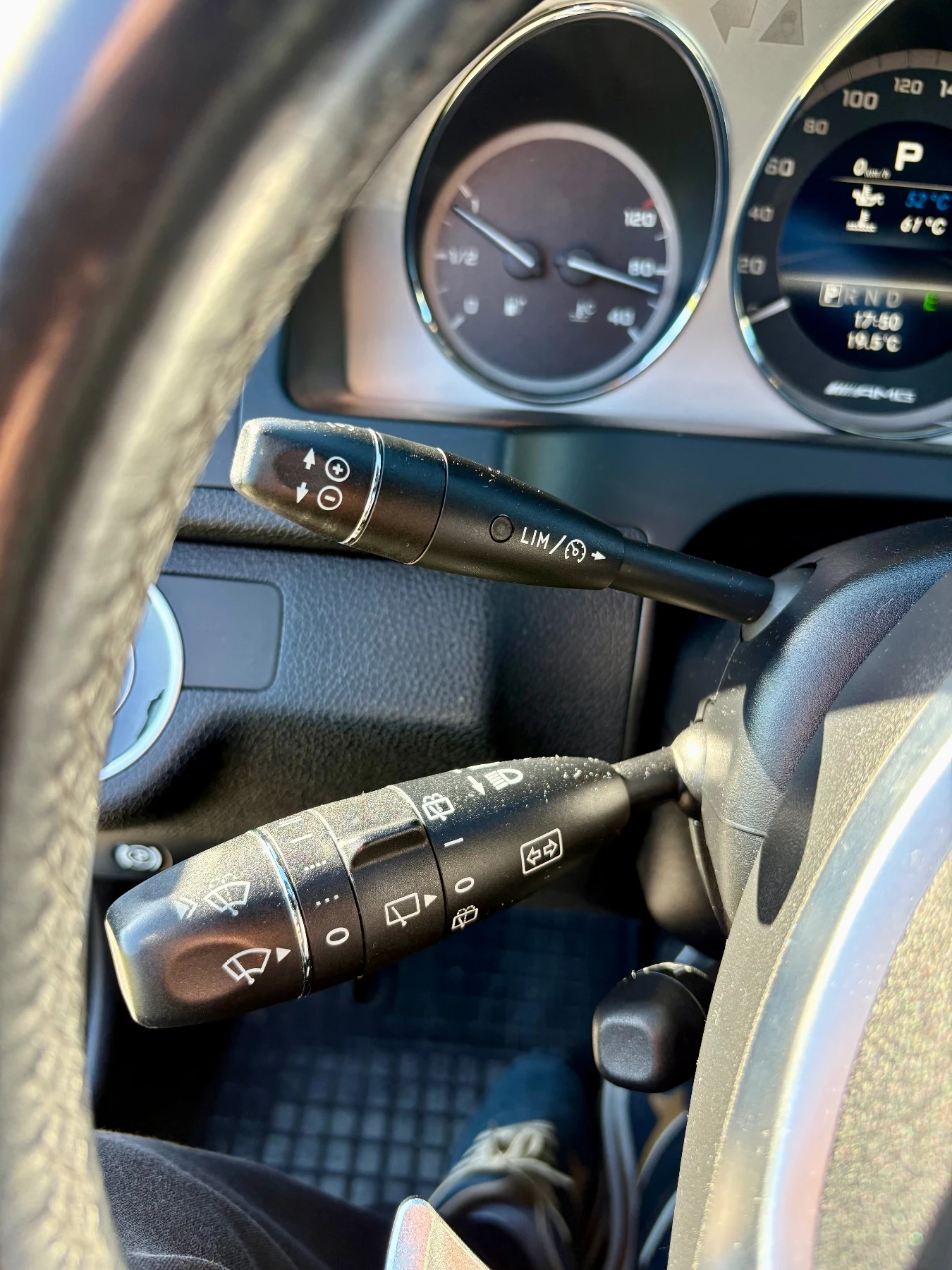 Mercedes-Benz C 350 AMG, снимка 13 - Автомобили и джипове - 54140145