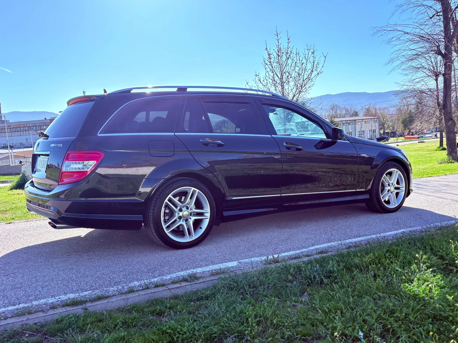 Mercedes-Benz C 350 AMG, снимка 4 - Автомобили и джипове - 54140145