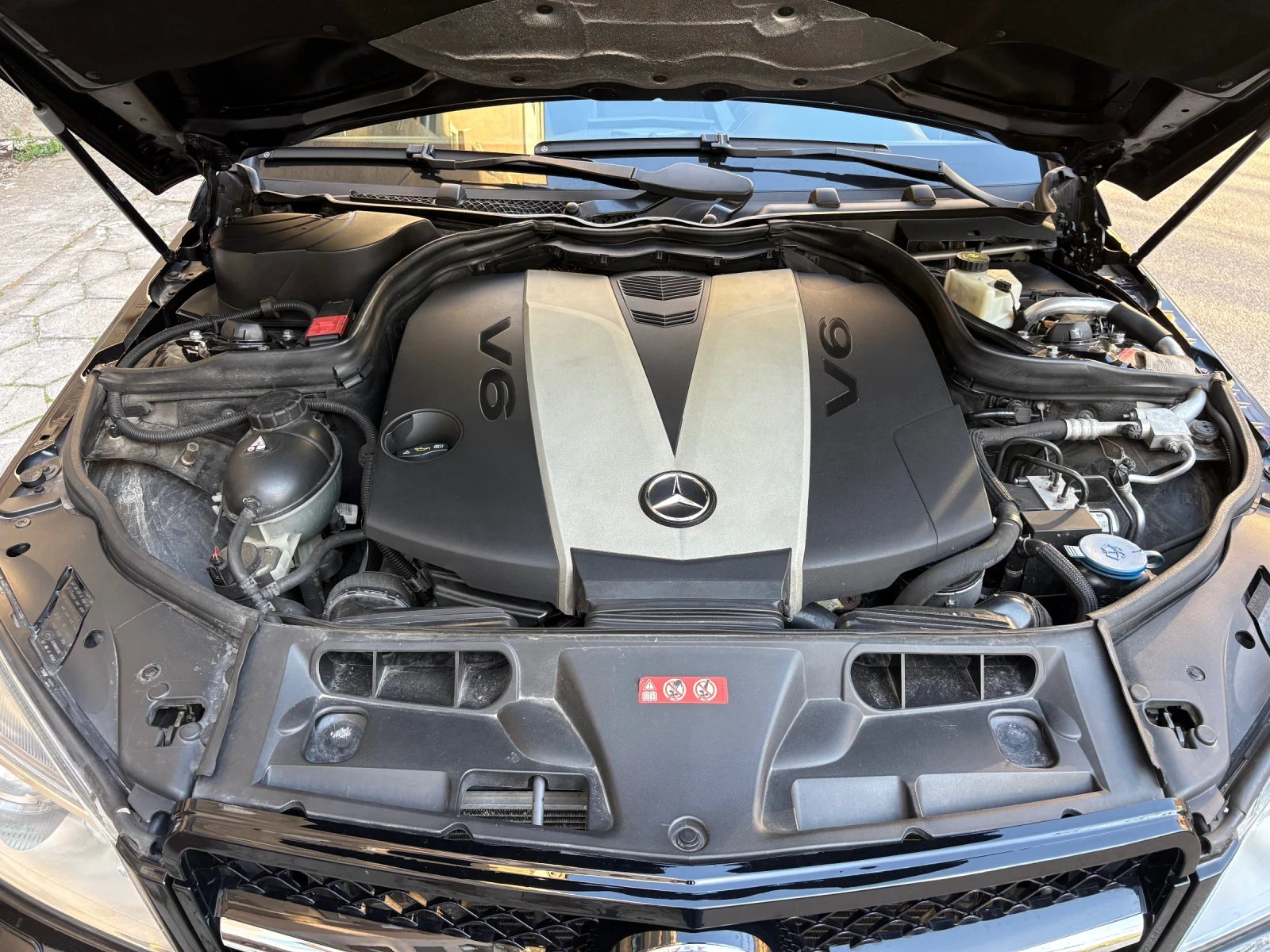 Mercedes-Benz C 350 4 Matic AMG , снимка 17 - Автомобили и джипове - 56748369