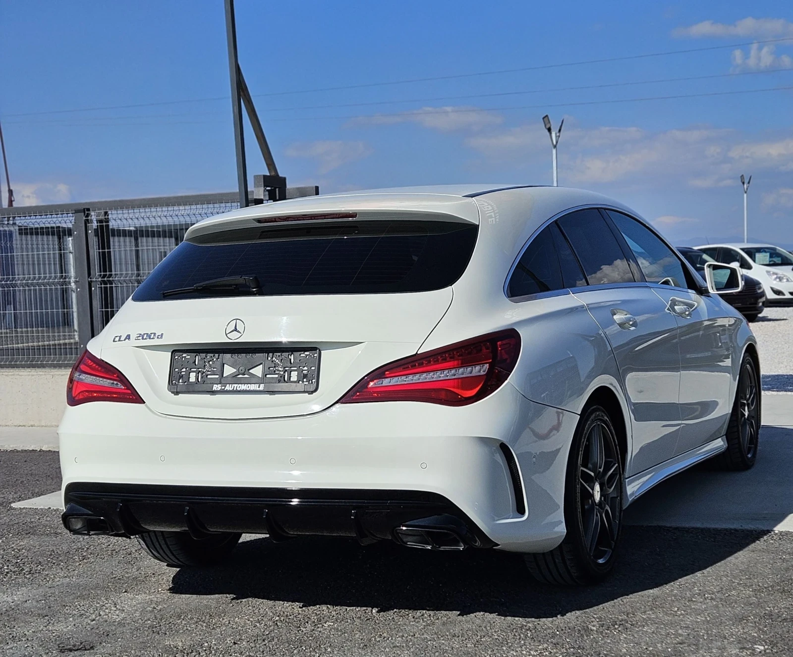 Mercedes-Benz CLA 200 AMG-Design , снимка 6 - Автомобили и джипове - 54159111