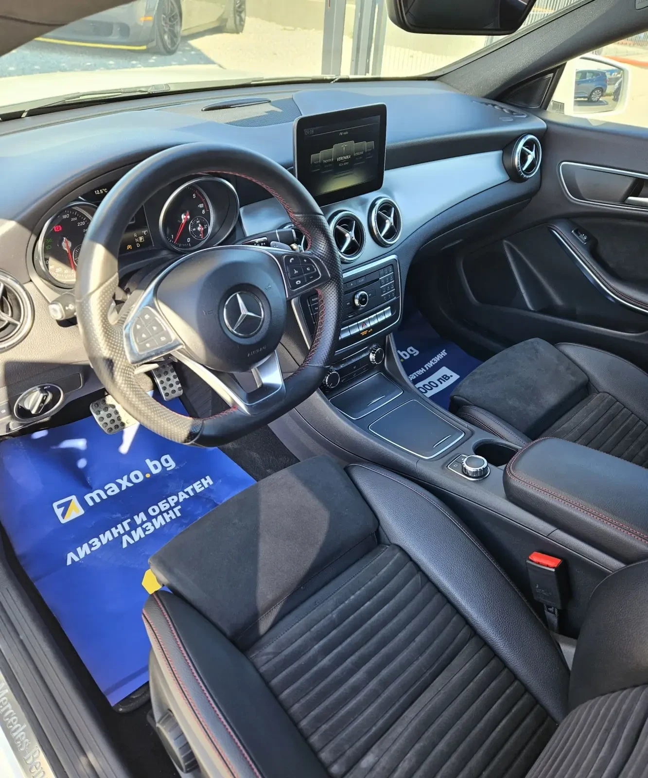 Mercedes-Benz CLA 200 AMG-Design , снимка 9 - Автомобили и джипове - 54159111