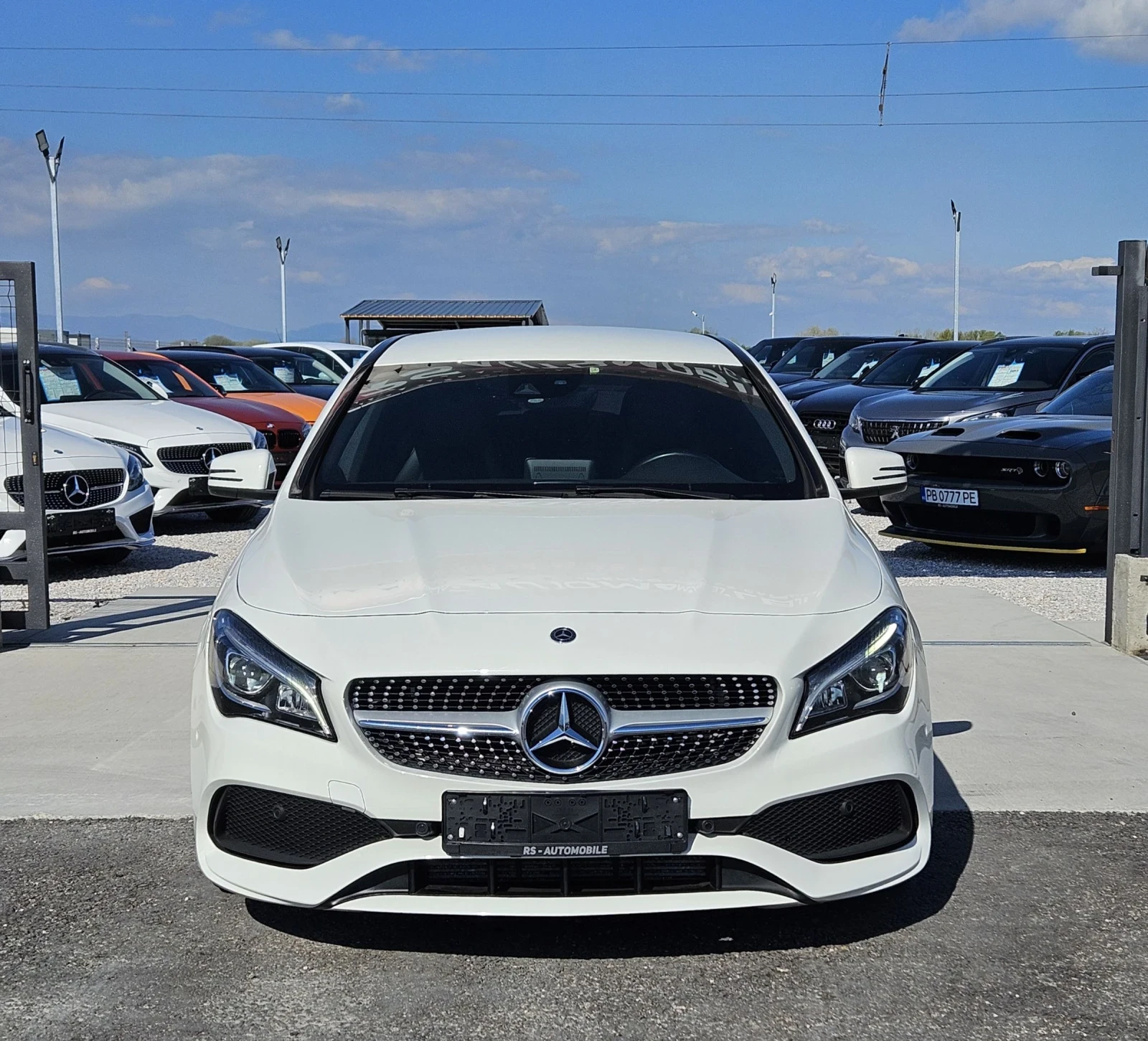 Mercedes-Benz CLA 200 AMG-Design , снимка 3 - Автомобили и джипове - 54159111