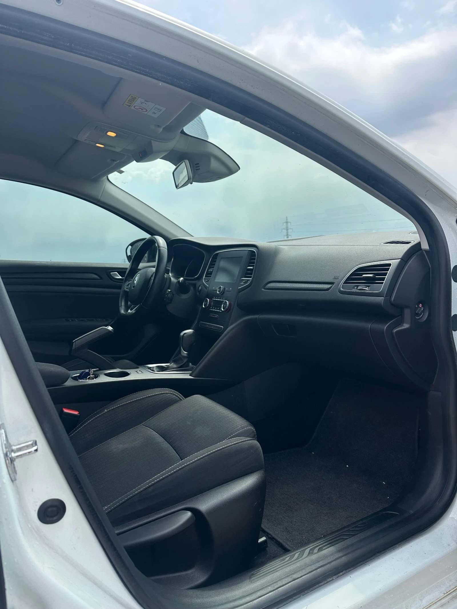 Renault Megane 1.5 DCI AUTOMATIC EURO 6 | Mobile.bg � ����������� 12