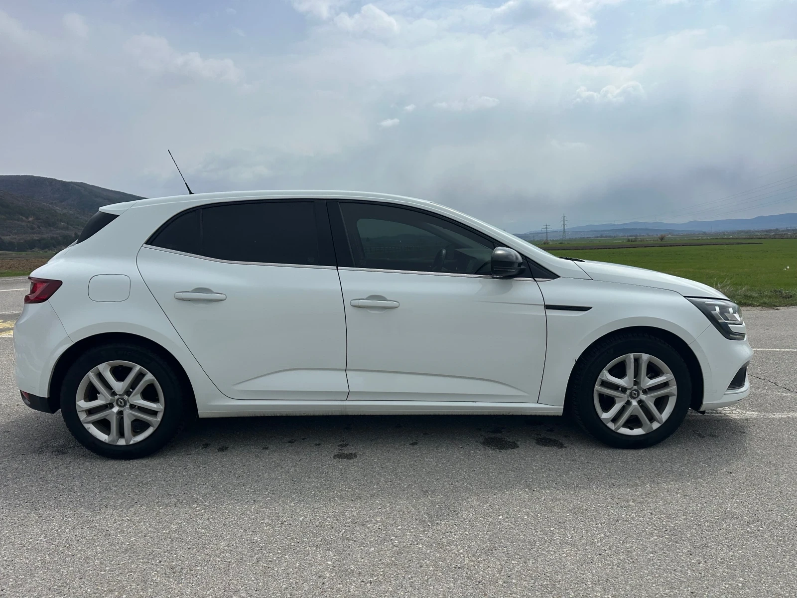 Renault Megane 1.5 DCI AUTOMATIC EURO 6 | Mobile.bg � ����������� 5