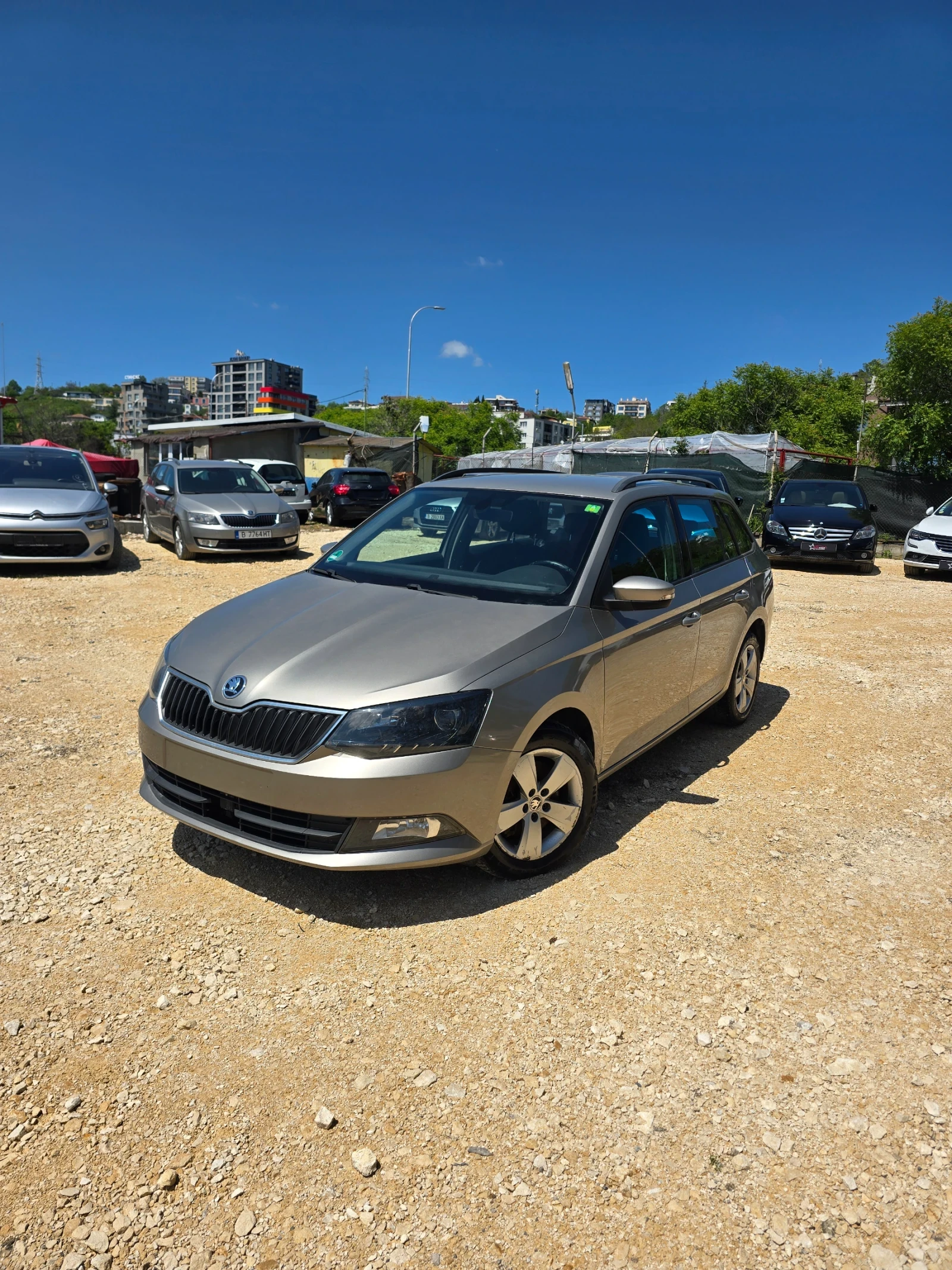 Skoda Fabia 1.2 TSI 110 конски сили, снимка 3 - Автомобили и джипове - 54607818