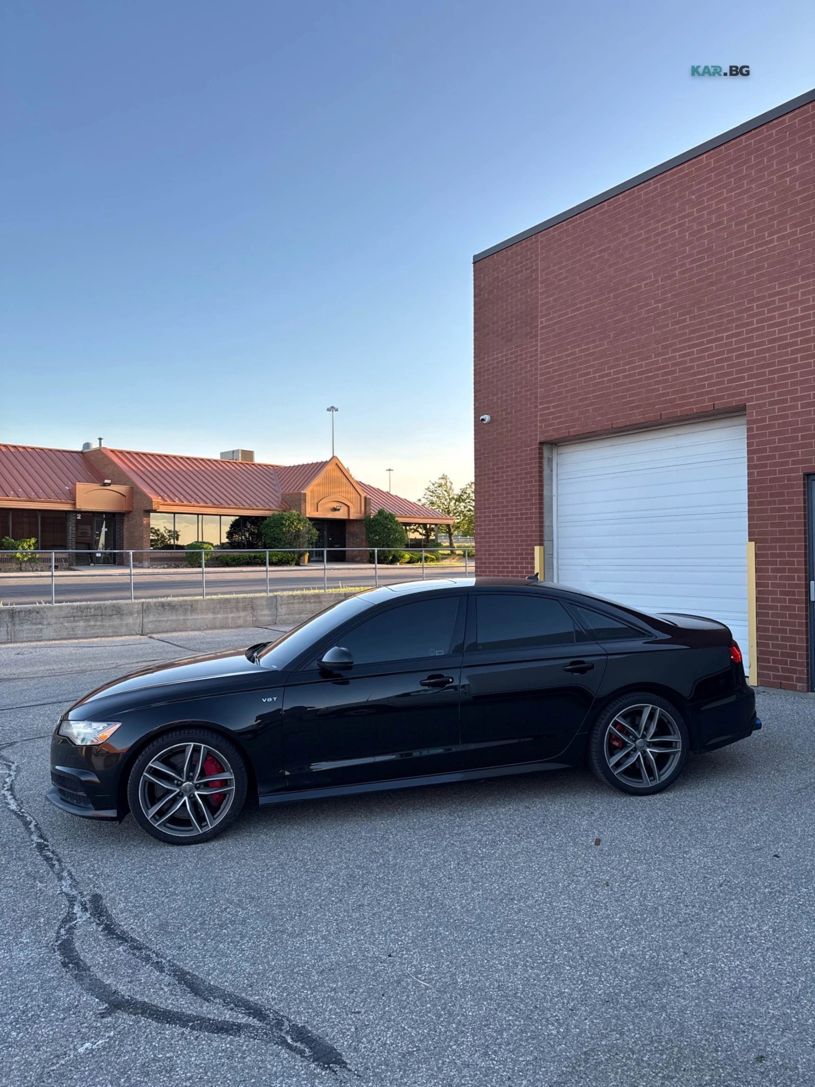 Audi S6 4dr Sdn * 360 * АвтоКредит* (ЦЕНА ДО БГ), снимка 2 - Автомобили и джипове - 54731352