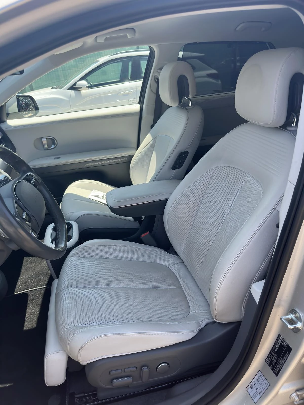 Hyundai Ioniq 5 72.6KWh/UNIQ/360/HEADUP/BOSE/ГАРАНЦИЯ/GOLD, снимка 6 - Автомобили и джипове - 54834643