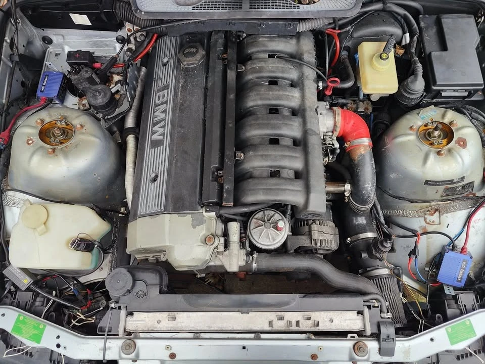 BMW 325 is * Rieger Infinity 1 Kit * РЪЧНИ СКОРОСТИ * , снимка 5 - Автомобили и джипове - 55092284