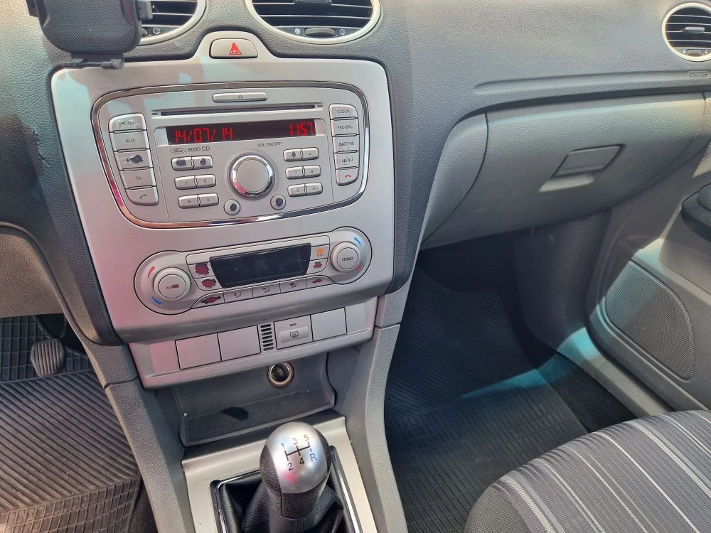 Ford Focus 1.8 cdti, снимка 8 - Автомобили и джипове - 55320042