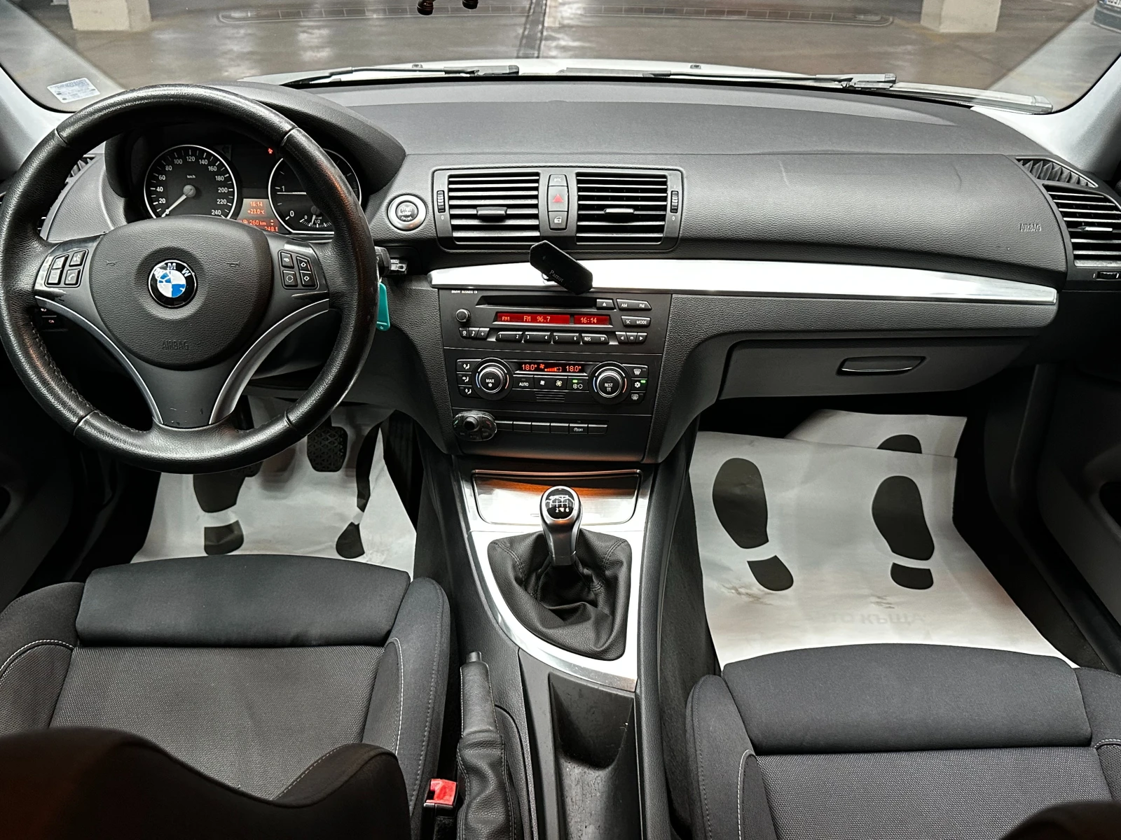 BMW 118 2.0d 143 к.с., снимка 15 - Автомобили и джипове - 55582794