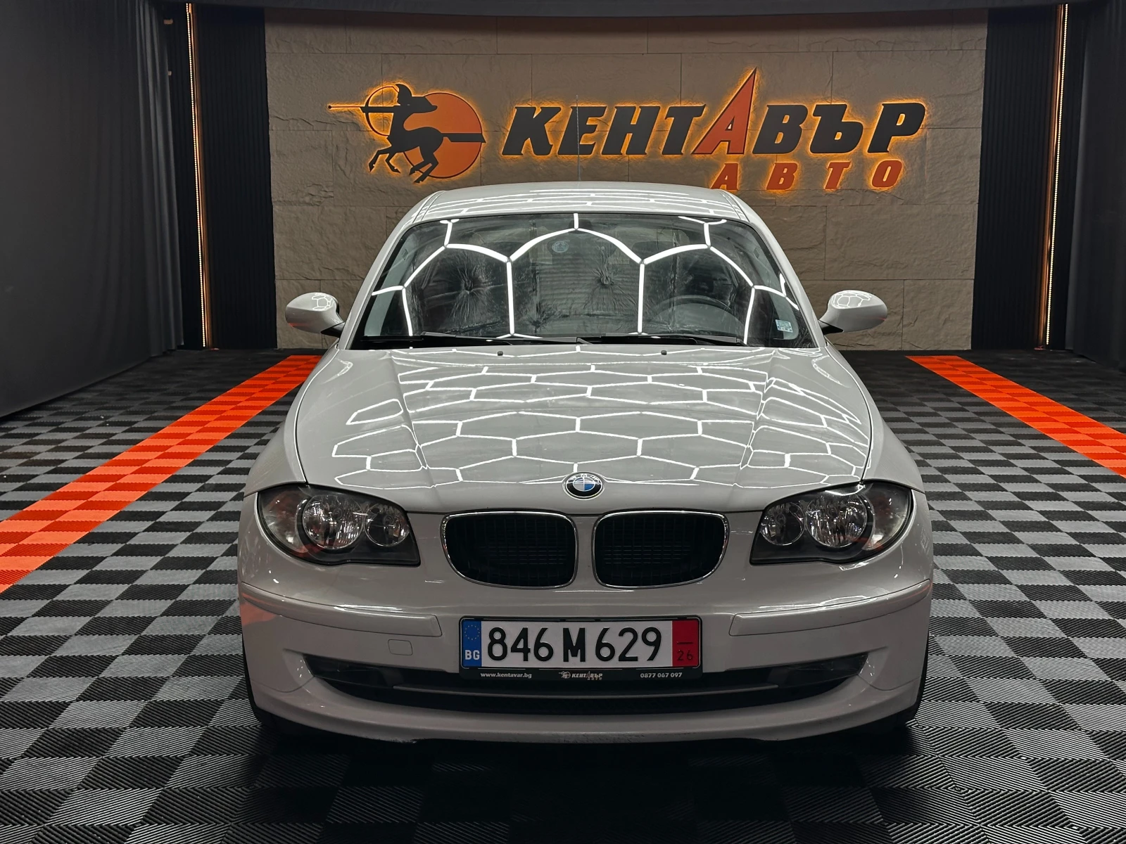 BMW 118 2.0d 143 к.с., снимка 2 - Автомобили и джипове - 55582794