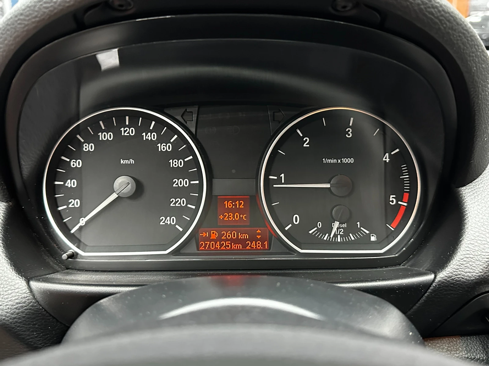 BMW 118 2.0d 143 к.с., снимка 12 - Автомобили и джипове - 55582794