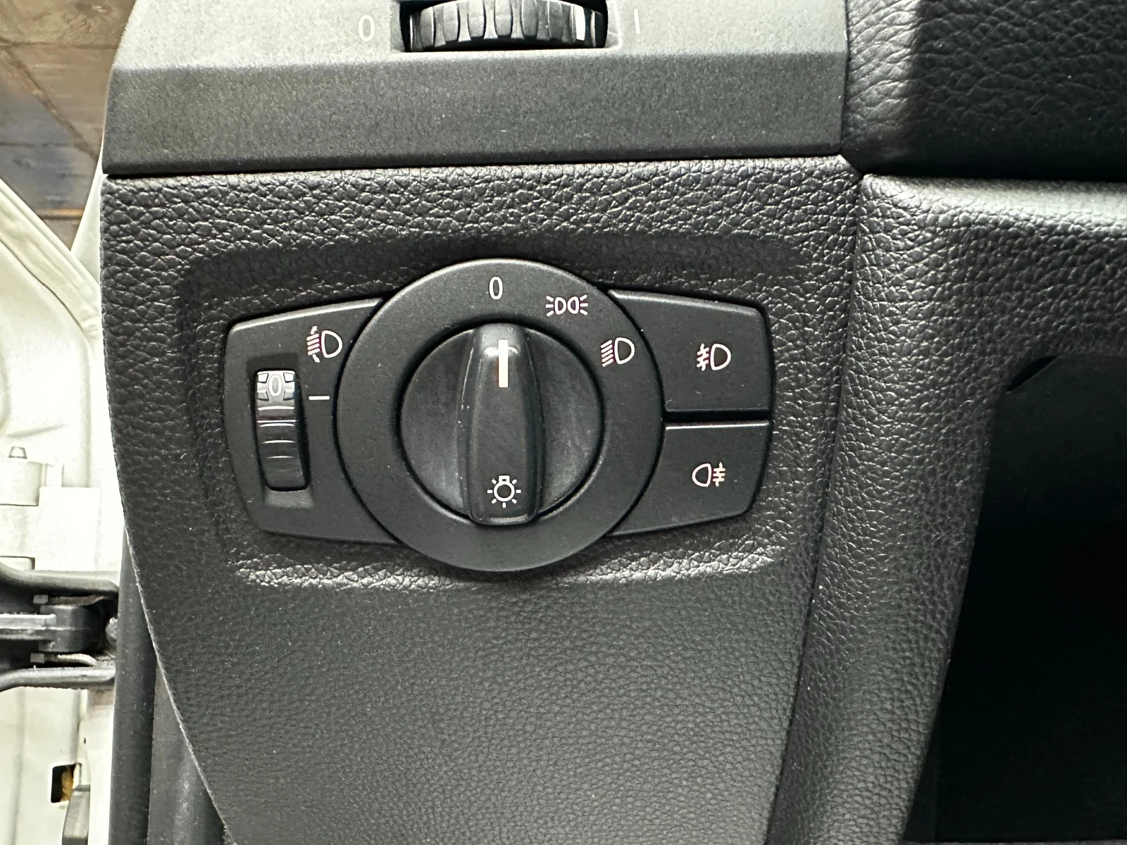 BMW 118 2.0d 143 к.с., снимка 13 - Автомобили и джипове - 55582794