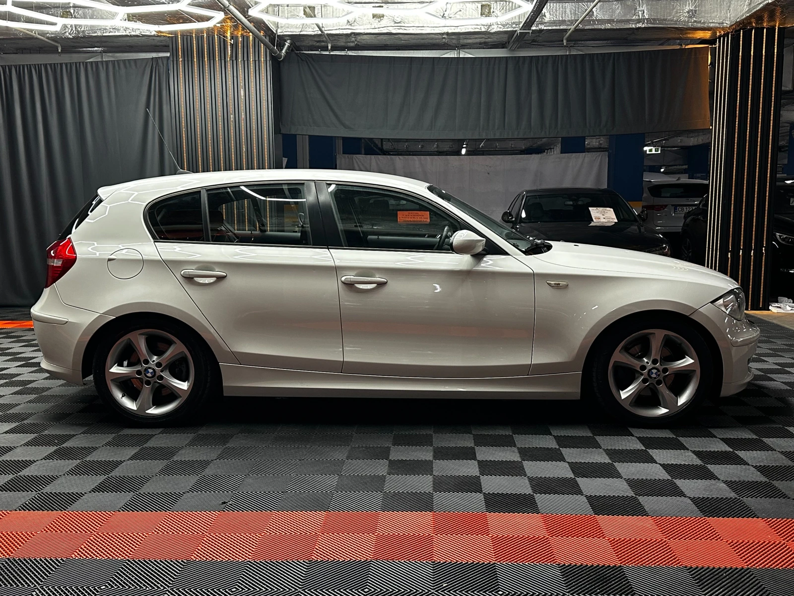 BMW 118 2.0d 143 к.с., снимка 7 - Автомобили и джипове - 55582794