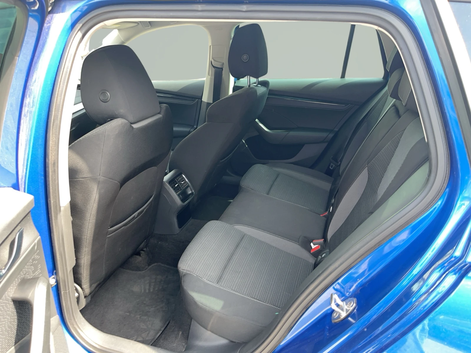 Skoda Octavia 2, 0 TDI 6М, снимка 9 - Автомобили и джипове - 55660471