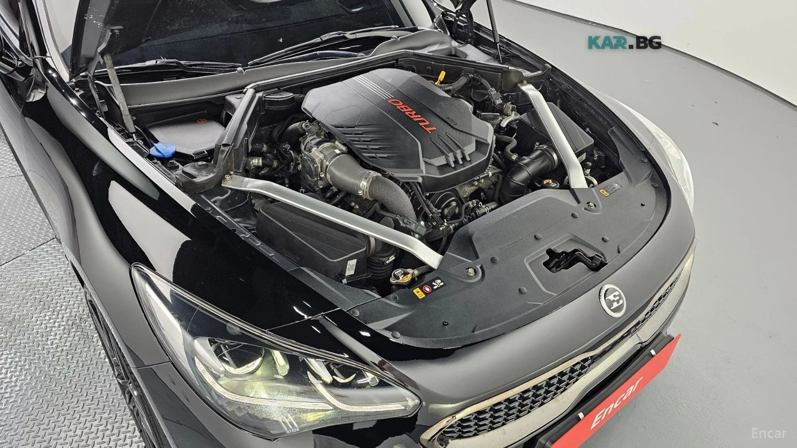 Kia Stinger 3.3T* GT* AWD* Masters* ПОДГРЕВ* ОБДУХВАНЕ* ПАНО* , снимка 6 - Автомобили и джипове - 55832846