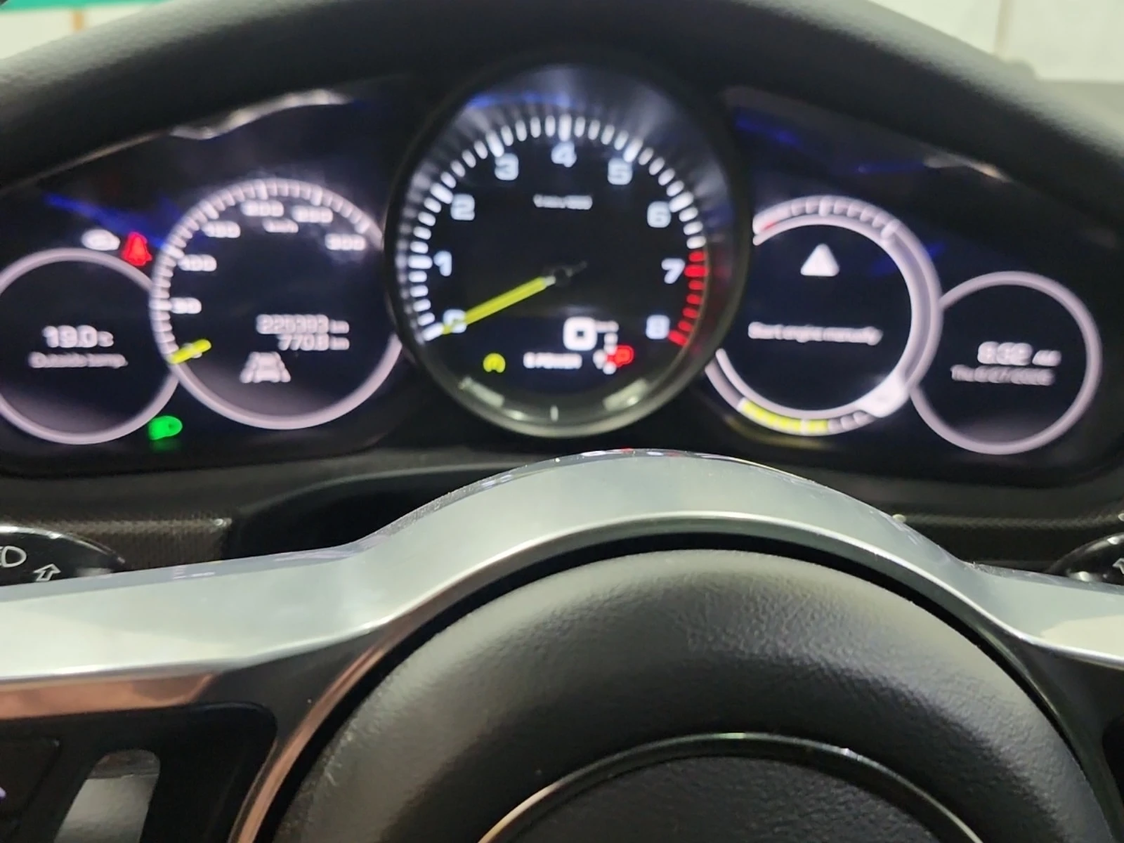 Porsche Panamera 4 E HYBRID * АВТОКРЕДИТ * ГЛАВНО ПРЕДСТАВИТЕЛСТВО, снимка 10 - Автомобили и джипове - 55885277