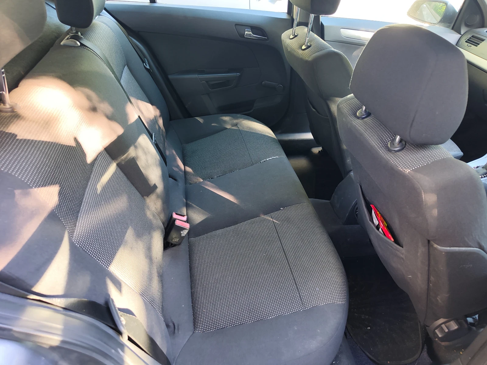 Opel Astra Astra H 1.8 140HP, снимка 6 - Автомобили и джипове - 56131974