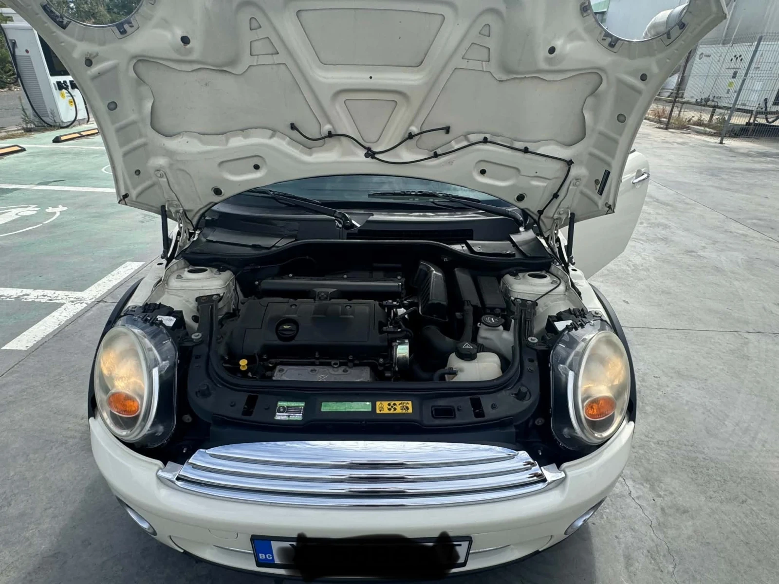 Mini Cooper 1.4, снимка 10 - Автомобили и джипове - 56139522