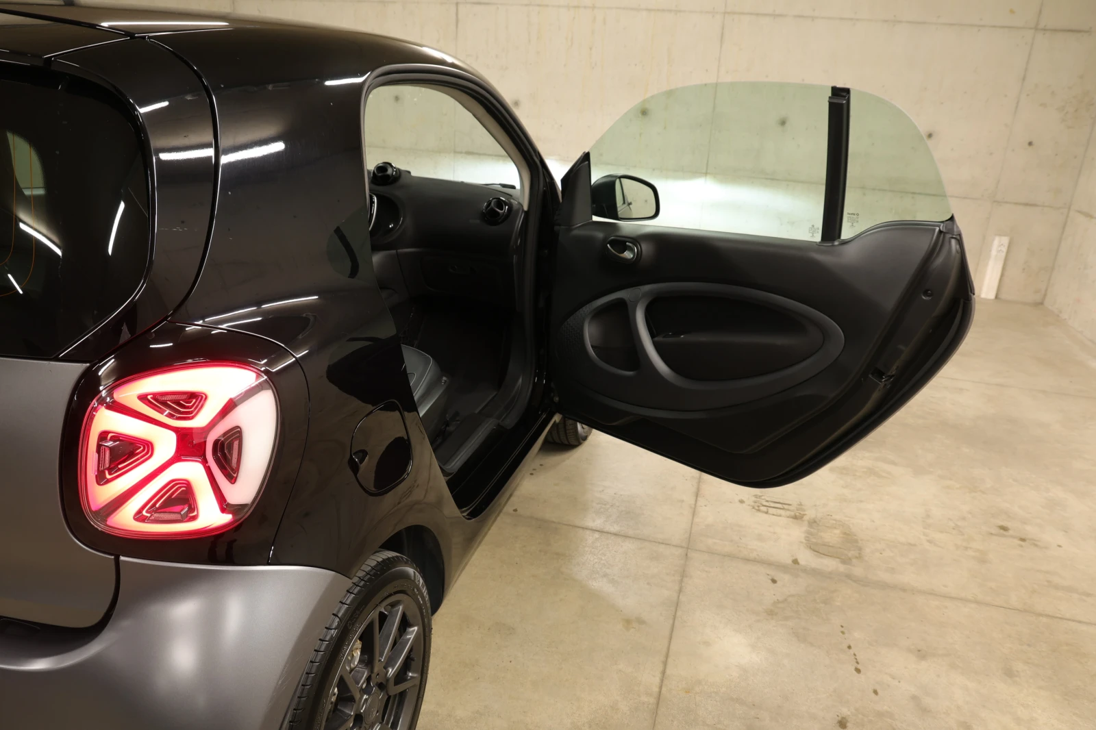 Smart Fortwo coupe EQ Brabus �������� Full LED | Mobile.bg � ����������� 16