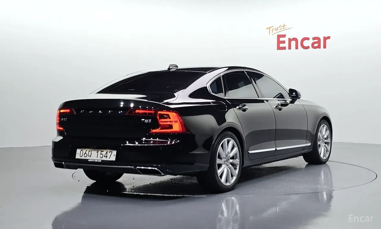 Volvo S90 Т5* 360 КАМЕРИ* СЛЕДЕНЕ НА ЛЕНТИ* КРАЙНА ЦЕНА* , снимка 3 - Автомобили и джипове - 56491826