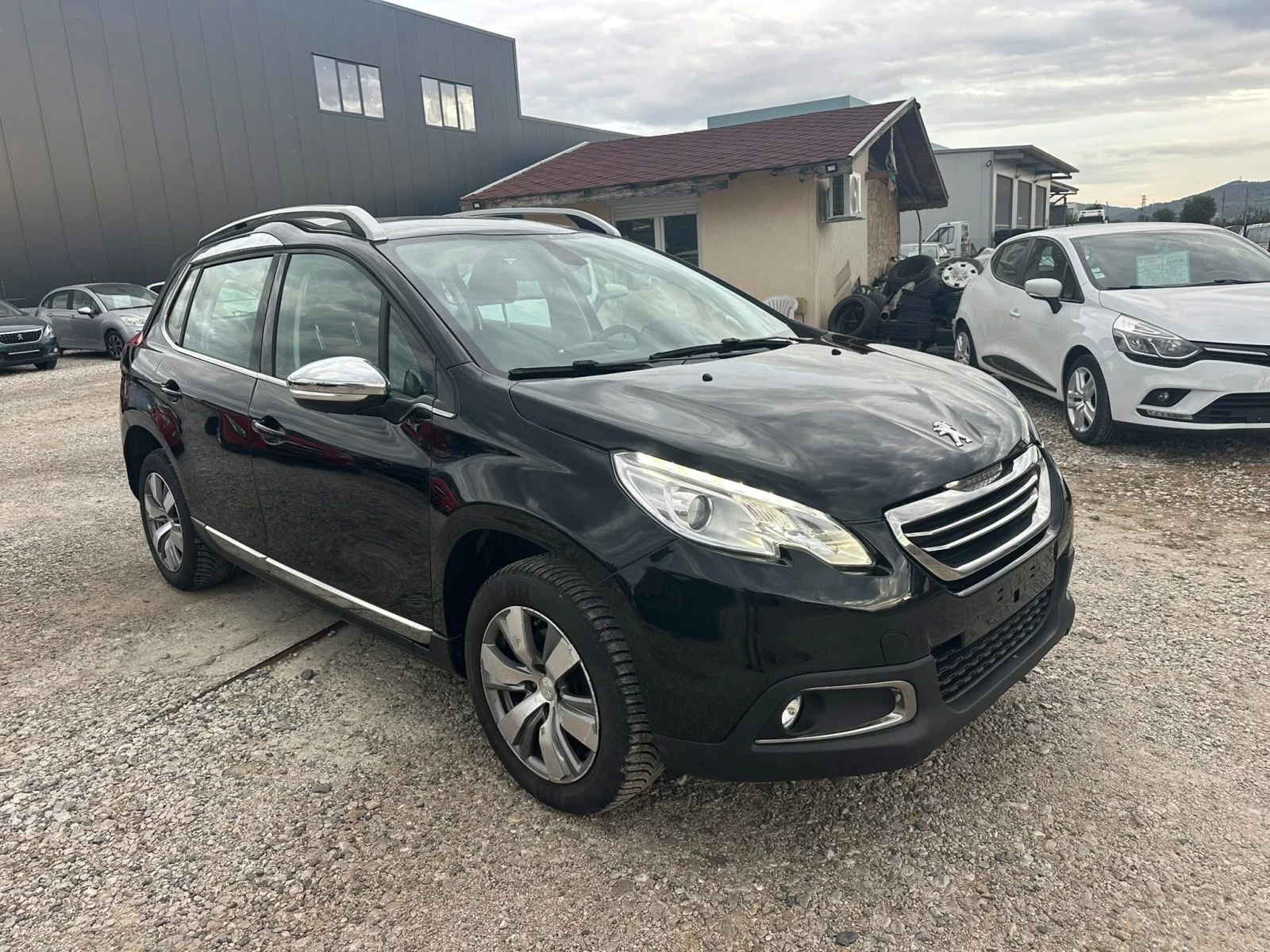Peugeot 2008 1.6i