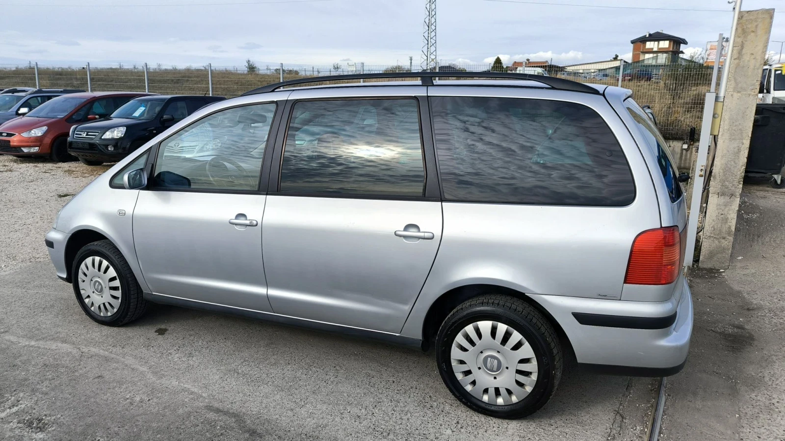 Seat Alhambra 1.9TDI, снимка 7 - Автомобили и джипове - 56747268