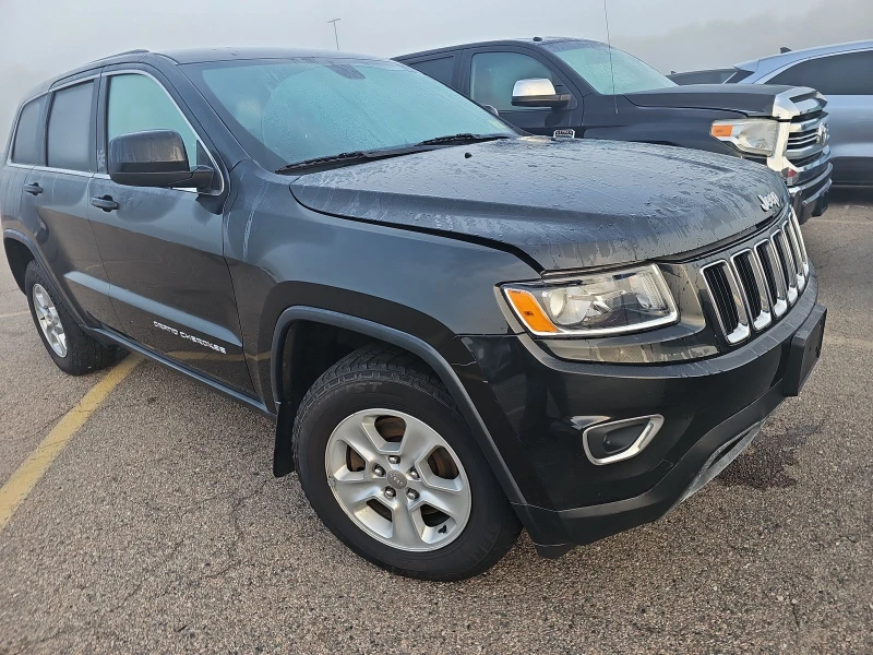 Jeep Grand cherokee LAREDO, снимка 2 - Автомобили и джипове - 47731563