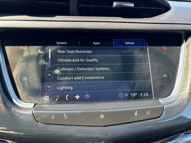 Cadillac XT6 * Premium Luxury AWD + 7 Pass + Sunroof + 1 Owner , снимка 8 - Автомобили и джипове - 53024107