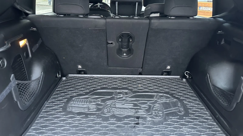 Jeep Renegade, снимка 8 - Автомобили и джипове - 53563694