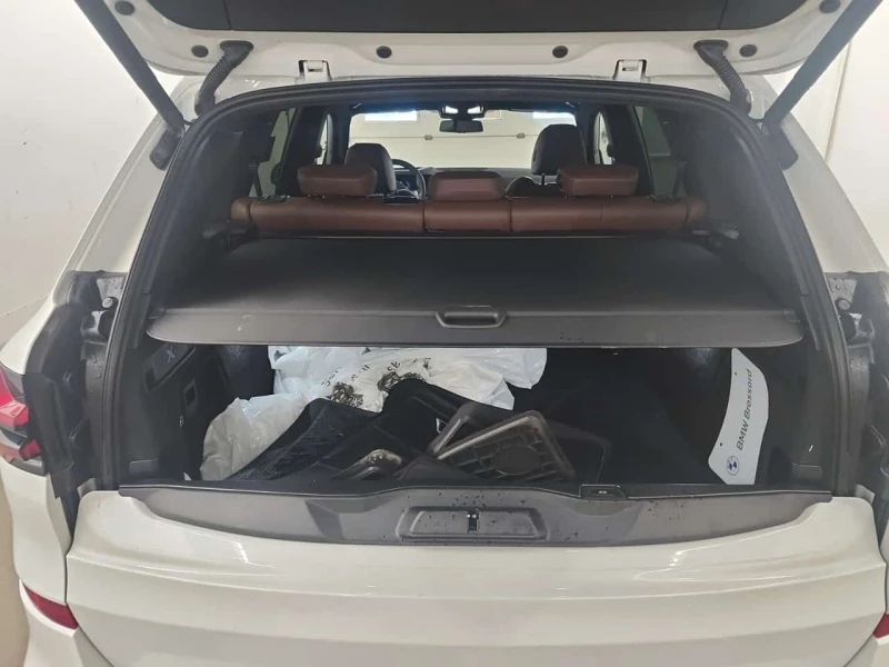 BMW X5 * XDRIVE40I * ДИСТРОНИК / ОБУХВАНЕ / 360 / ПАНО /, снимка 17 - Автомобили и джипове - 53593114